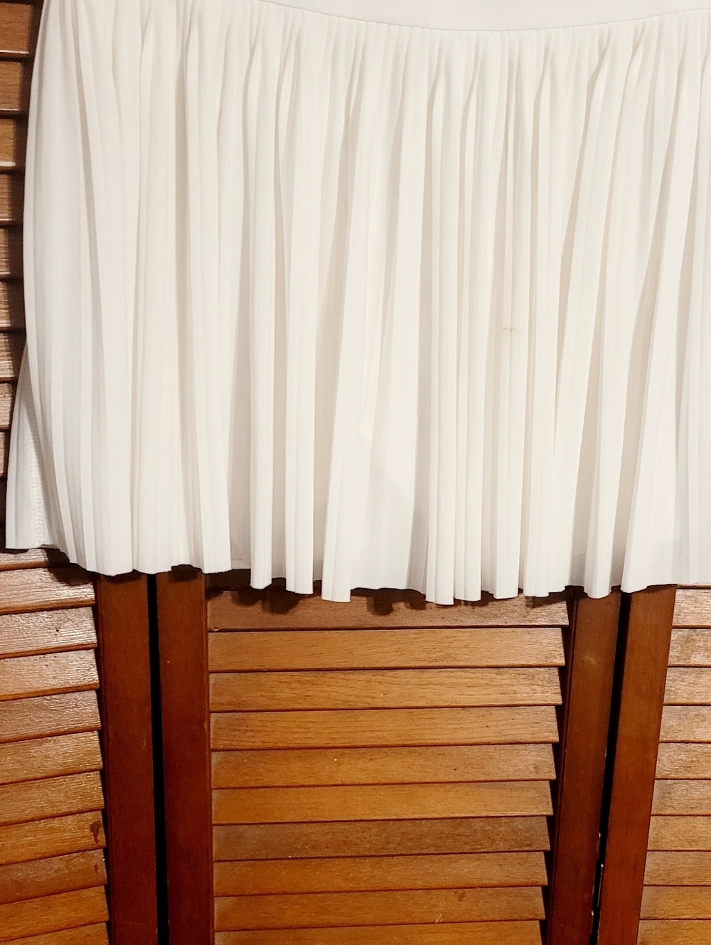 Sheer White Pleated Skort With Built In Undershorts. Size Med. Very Versatile. - Picture 3 of 6